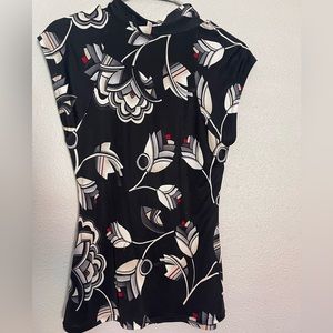 White House market Womens Ptint sleeveless blouse